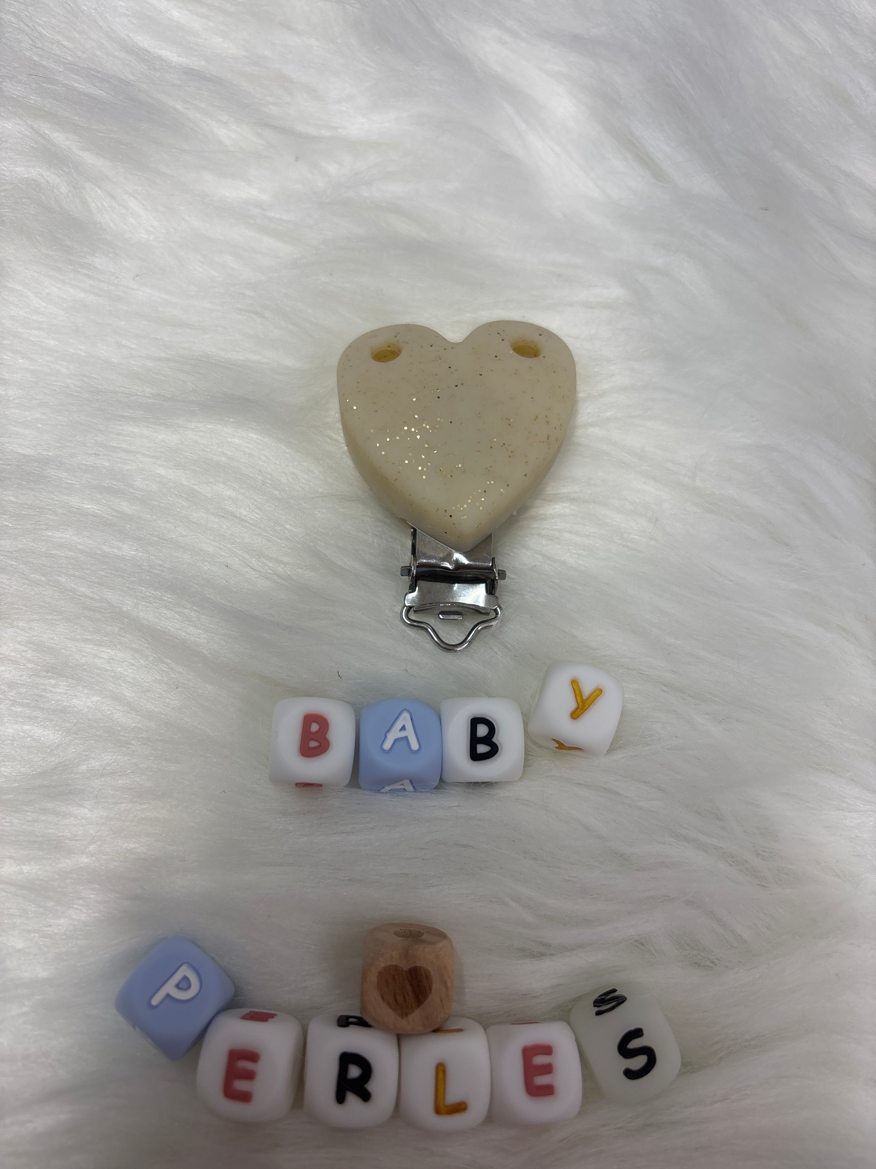 Clip cœur beige pailleté