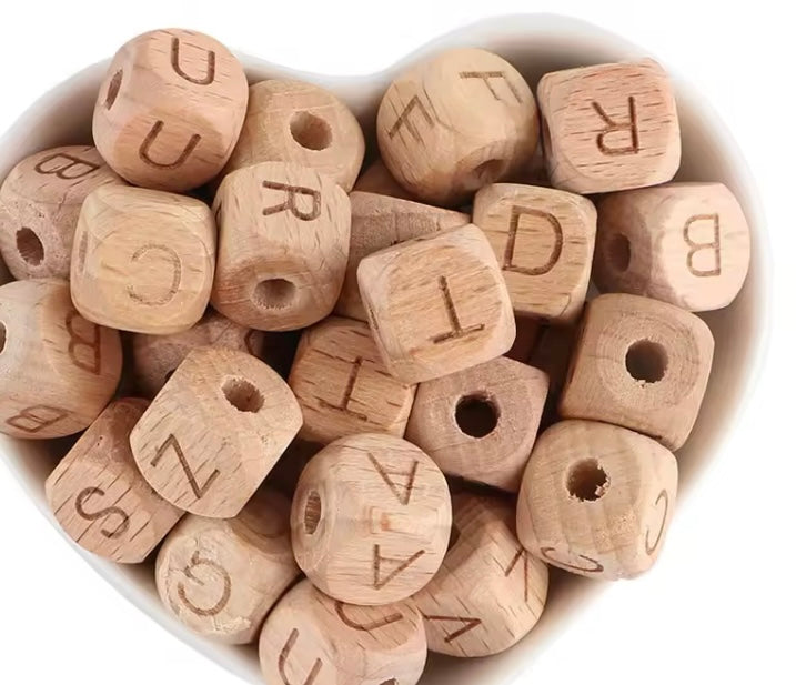 Mix 50 lettres bois 12 mm