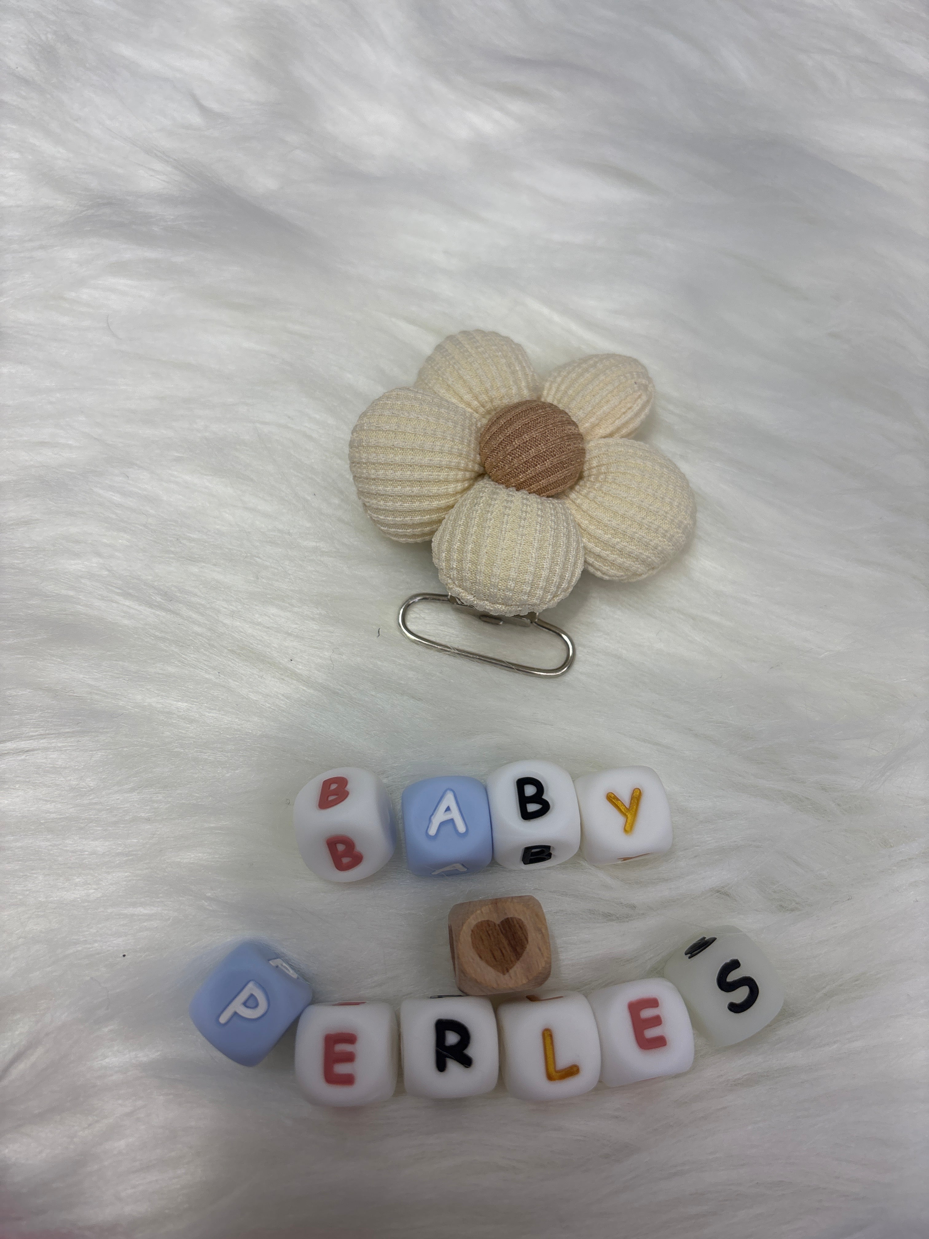 Clip fleur tissu beige