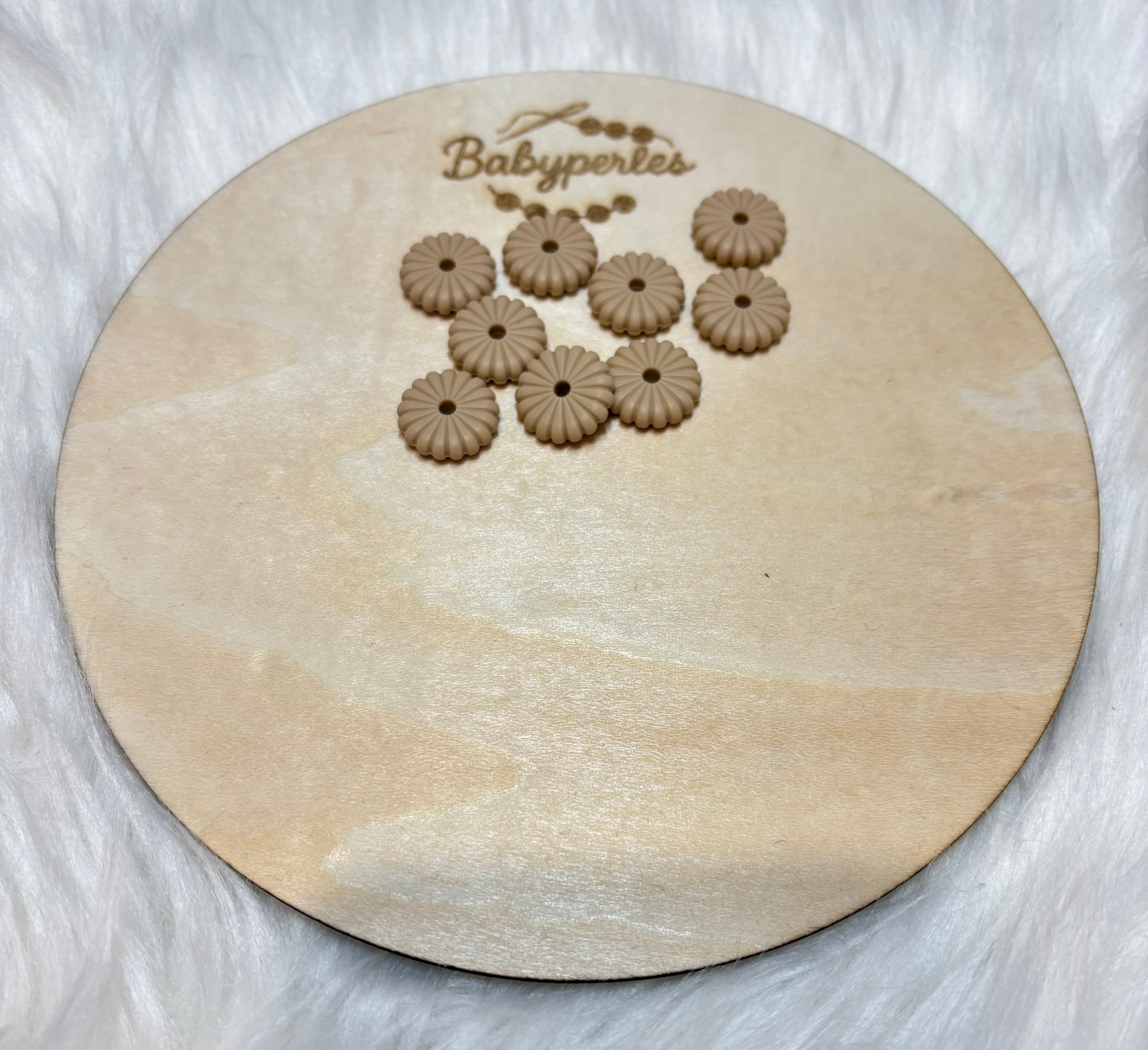 Lentille fleur beige