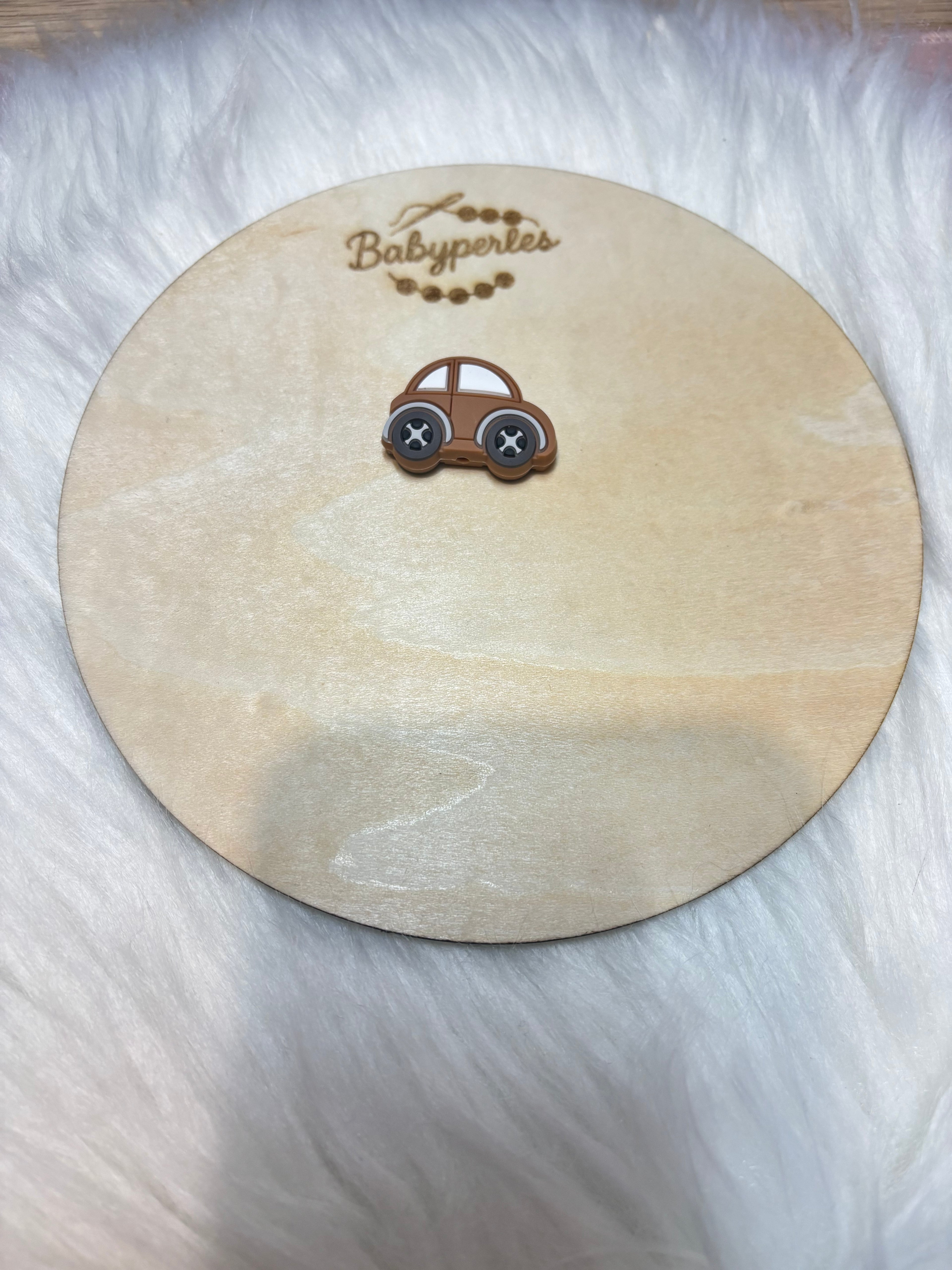 Perle voiture marron camel