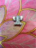 éléphant 3D gris nacré